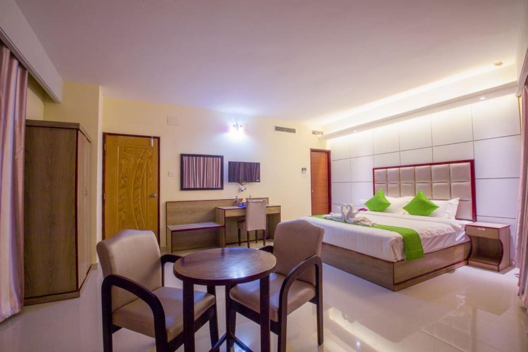 Hotel Mira Garden Sylhet Extérieur photo